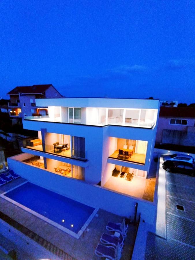 Villa Apartment Joel Трогир Экстерьер фото