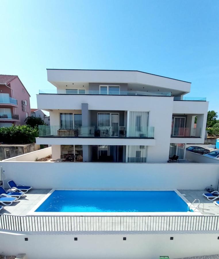 Villa Apartment Joel Трогир Экстерьер фото